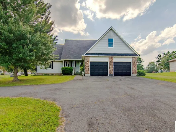 801 N Booth Rd, Clinton, MO 64735