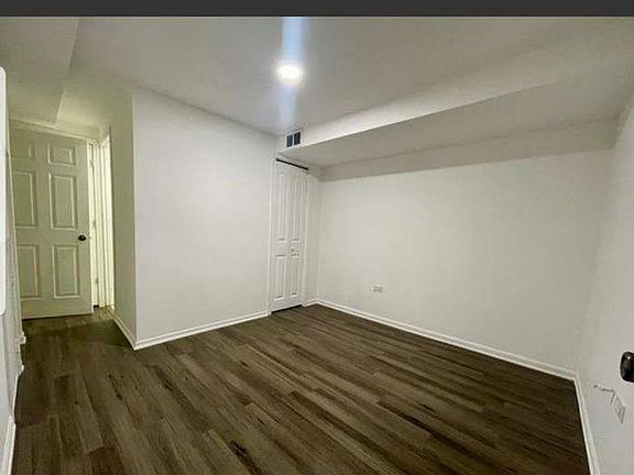 2nd image of 1005 W North Ave APT F