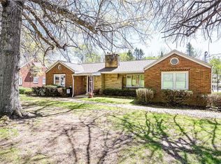 310 N 14th St, Jeannette, PA 15644