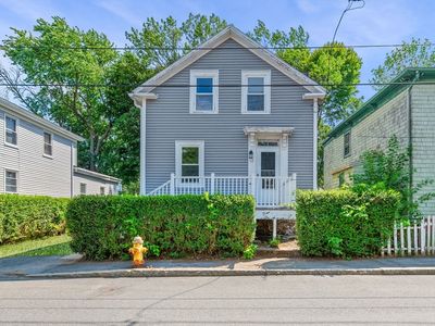 12 Planters St, Salem, MA, 01970