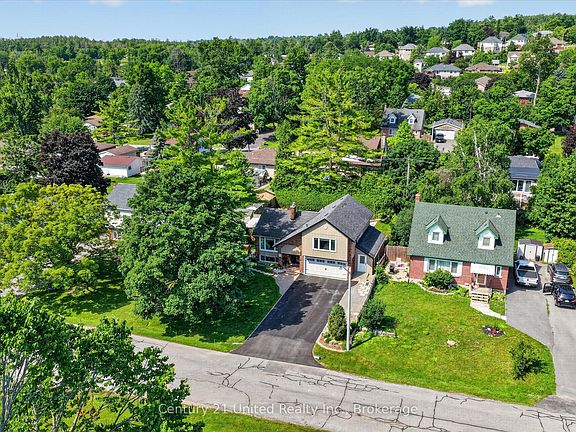 3rd image of 83 Nevin Ave