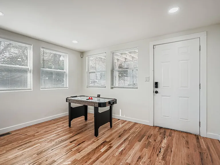 583 Flat Shoals Ave SE — Photo 33