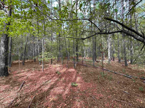 550 N Main St, Reklaw, TX 75784