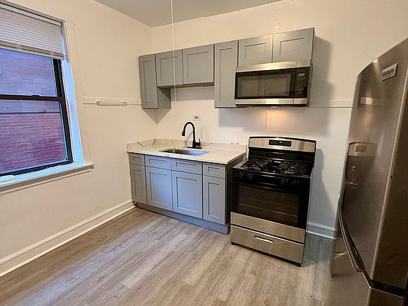 4th image of 1040 E Hyde Park Blvd #1