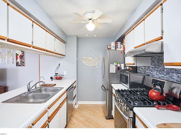 4th image of 2970 Heatherwood Ct