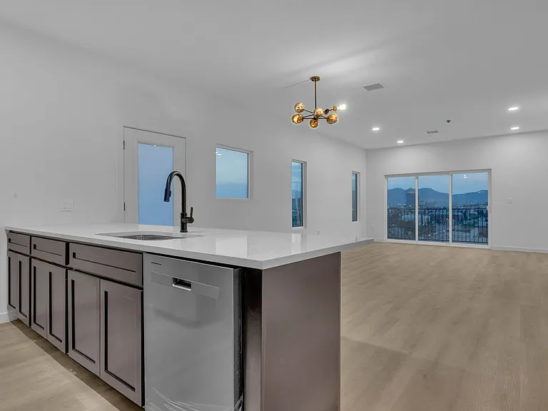 1519 Golden Hill Ter — Photo 15