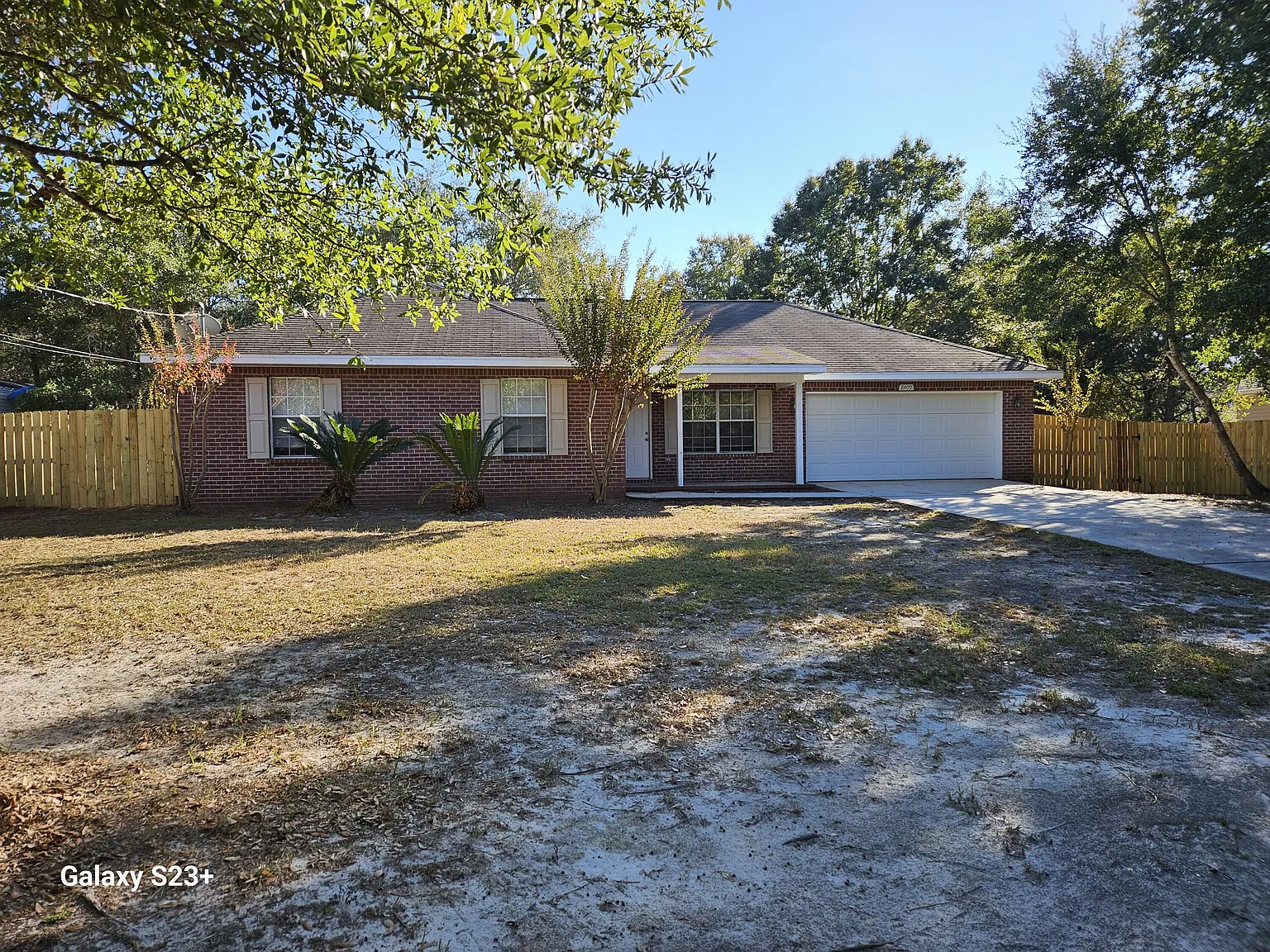 3 bed, 2.0 bath, 1734 sqft, $1,900 — Photo 2