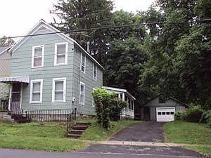 2nd image of 33 1st St