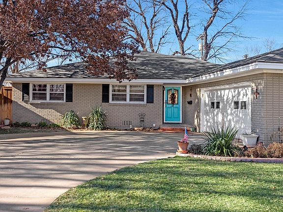 2nd image of 3208 S Rusk St