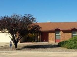 2705 Pinewood Dr SE, Rio Rancho, NM 87124