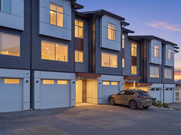 122 River Gate Dr, Kamloops, BC V2H 0E4
