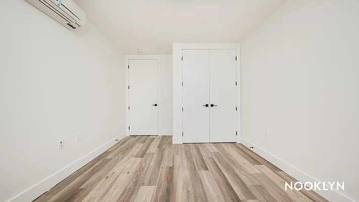 Rented by Nooklyn NYC LLC | media 81