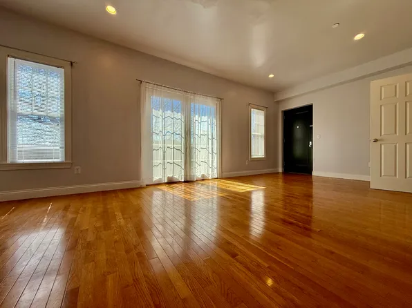 (undisclosed Address), West Harrison, NY 10604