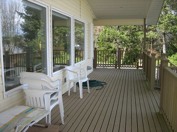 2nd image of 498 Mount Olympus Ave SE