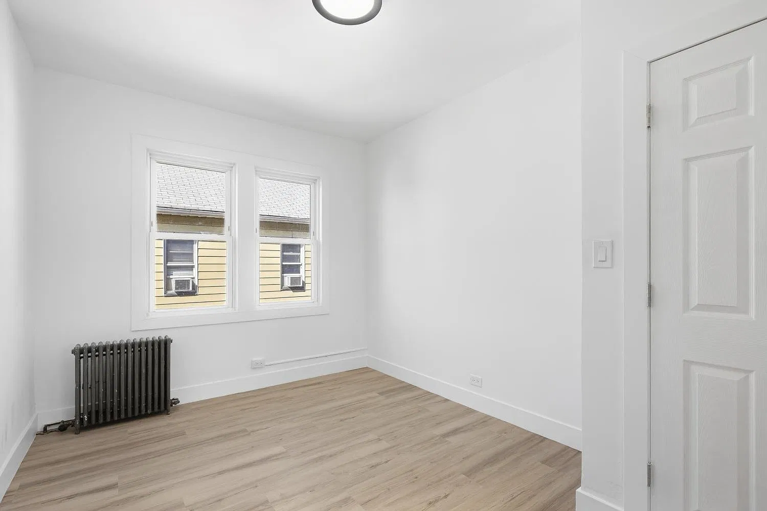 3 bed, $2,800 — Photo 2