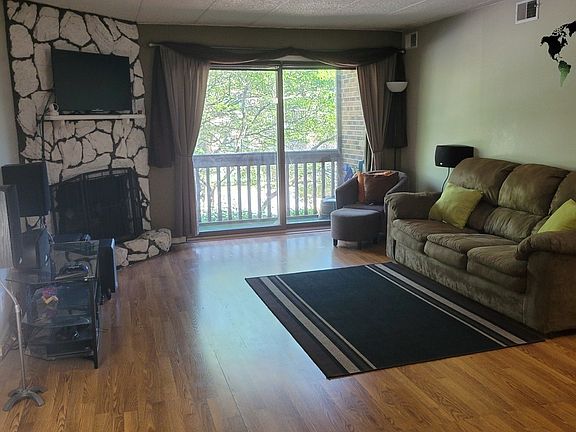 5th image of 10351 Menard Ave Unit 3-307