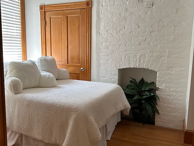 2712 P St NW — Photo 12