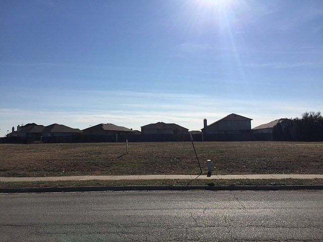 1st image of 1916 Everman Pkwy