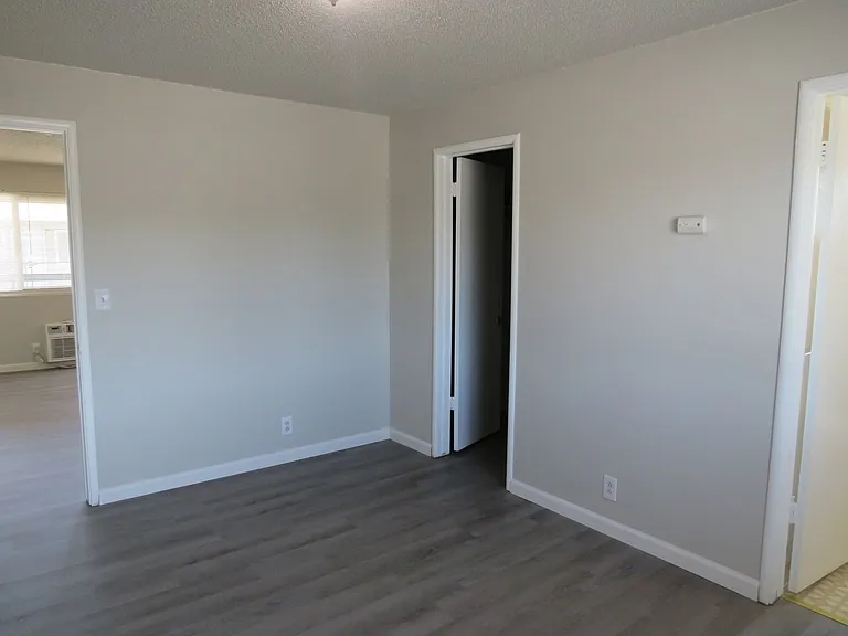 337 N. Merrill Ave — Photo 9