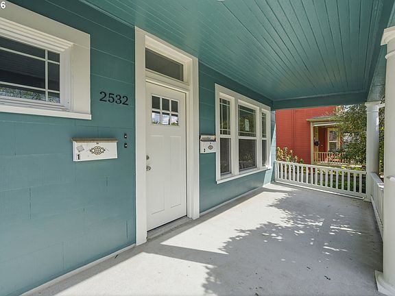 5th image of 2532 SE 17th Ave