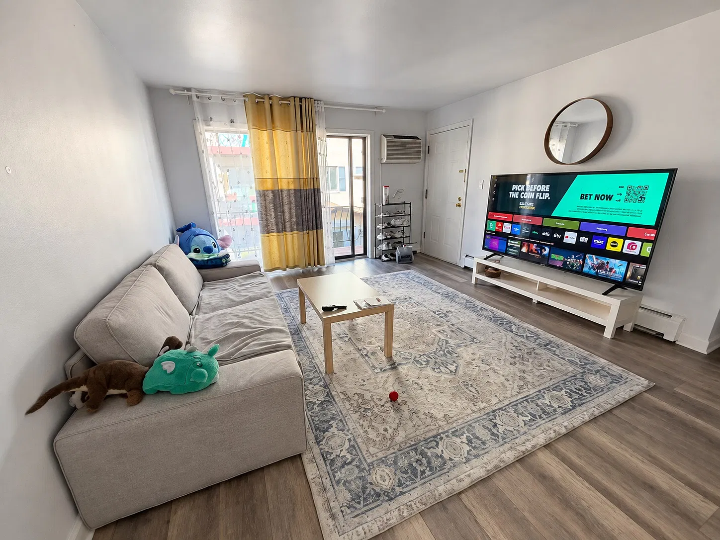 2 bed, 1.5 bath, $2,100 — Photo 1