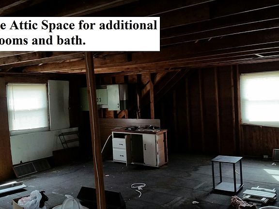 2nd image of 717 Marie St