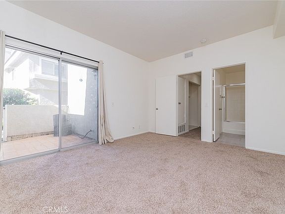 2nd image of 527 Springbrook N