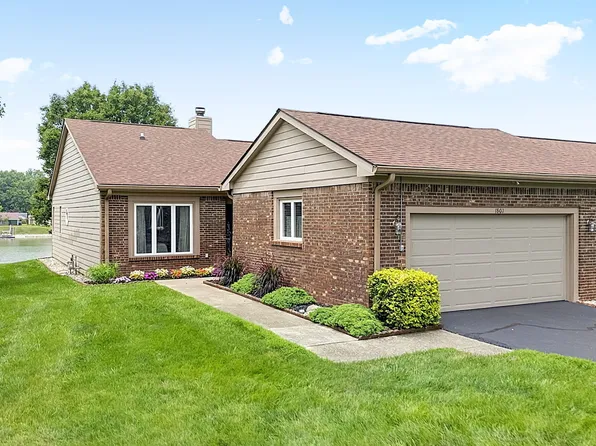 1807 Crystal Bay East Dr, Plainfield, IN 46168