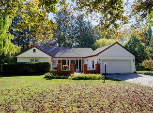 10 Callingham Rd, Pittsford, NY 14534