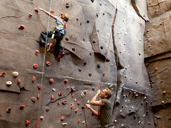 50 Riverside Boulevard image 25 of 26