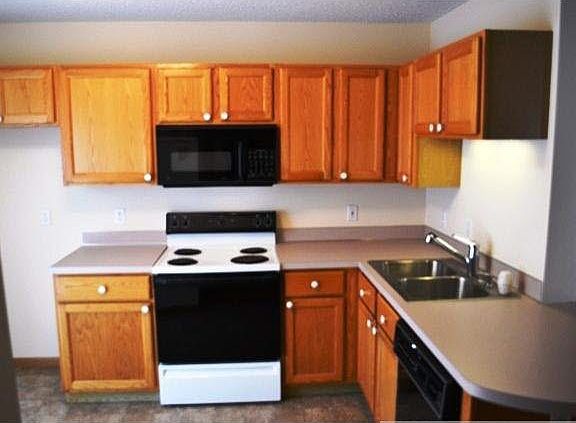 2nd image of 1809 Southcross Drive W