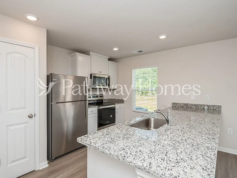 7116 Galway City St — Photo 6