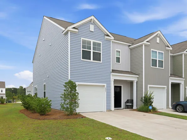 221 Blue Haw Dr, Moncks Corner, SC 29461