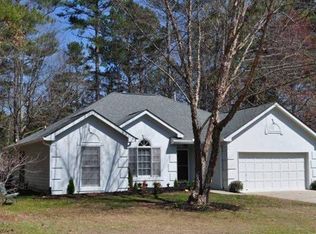4039 Watkins Glen Dr, Woodstock, GA 30189
