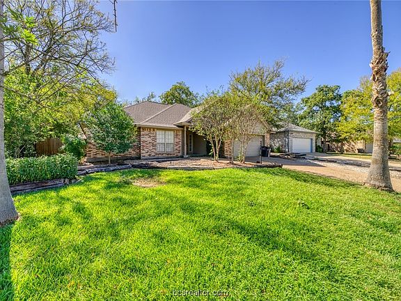 2nd image of 706 Summerglen Dr