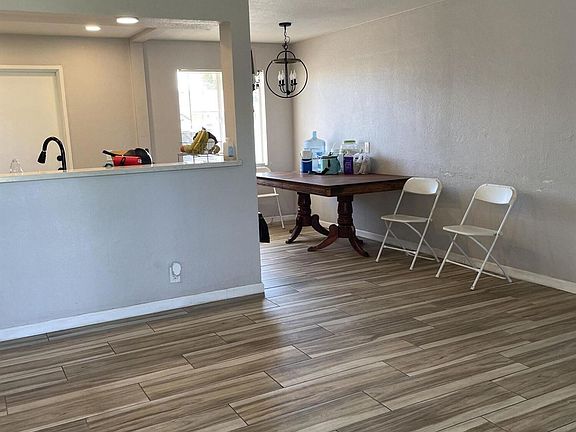 2nd image of 2539 N 37th Ave