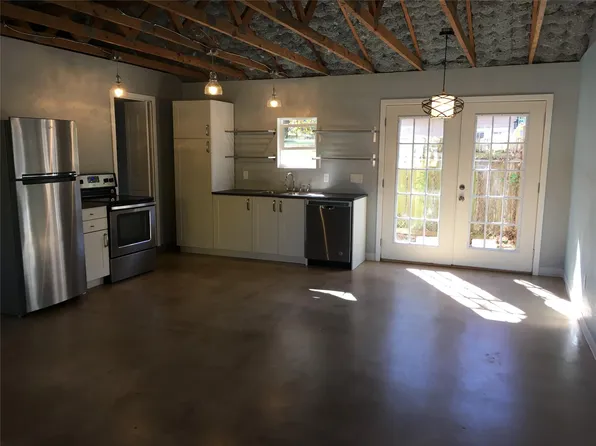 701 Vargas Rd, Austin, TX 78741