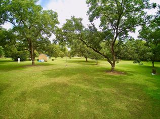 257 Champagne Dr, Byron, GA 31008