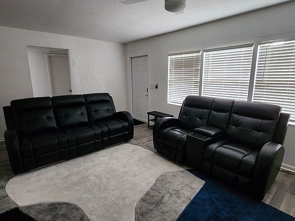 4th image of 3354 Sherwood Dr APT A