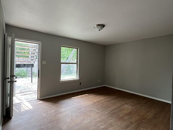2nd image of 1723 W Mayfield Blvd APT 2