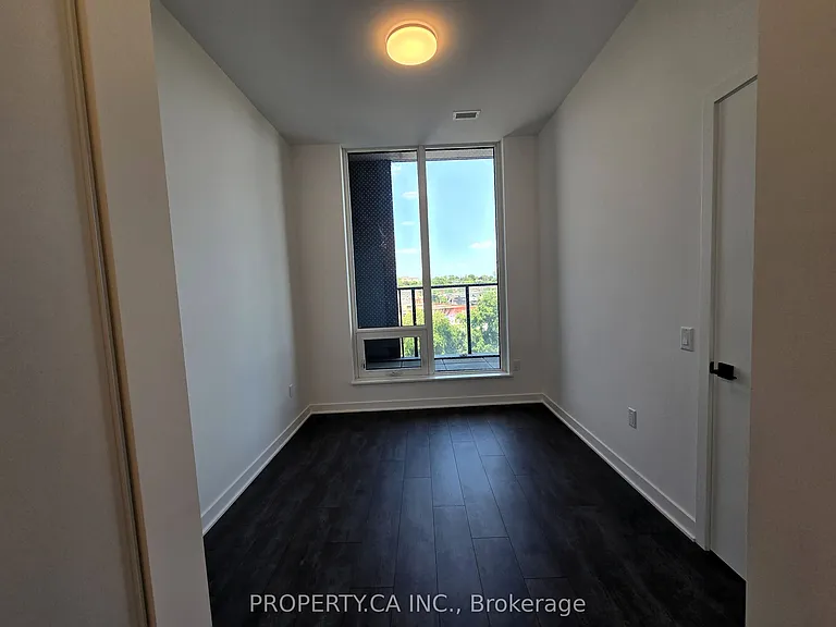 1185 Dupont St #316 — Photo 6