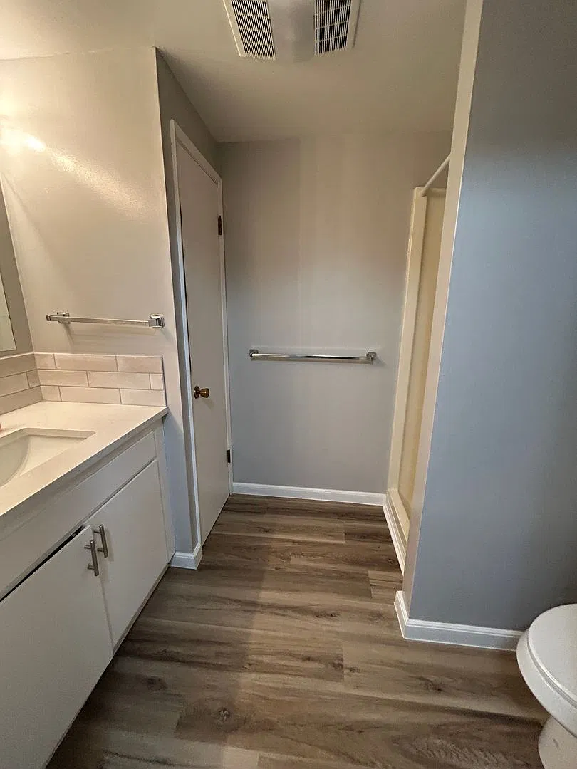 1005 Allen Dr. — Photo 3