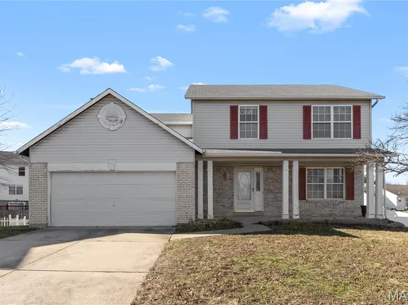 1382 Apple Valley Dr, O'Fallon, MO 63366