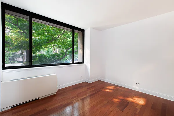 Rented by Compass | media 10