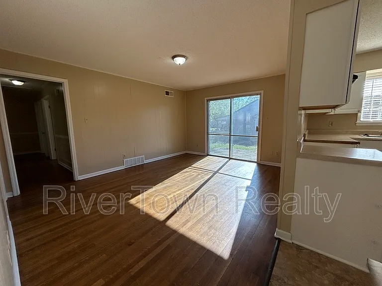 3201 Longacre Cv — Photo 6