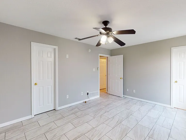 3805 Littleleaf Ct #A — Photo 4