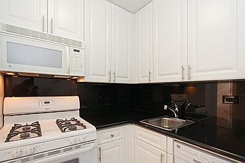 3rd image of 230 E 15th St APT 7G