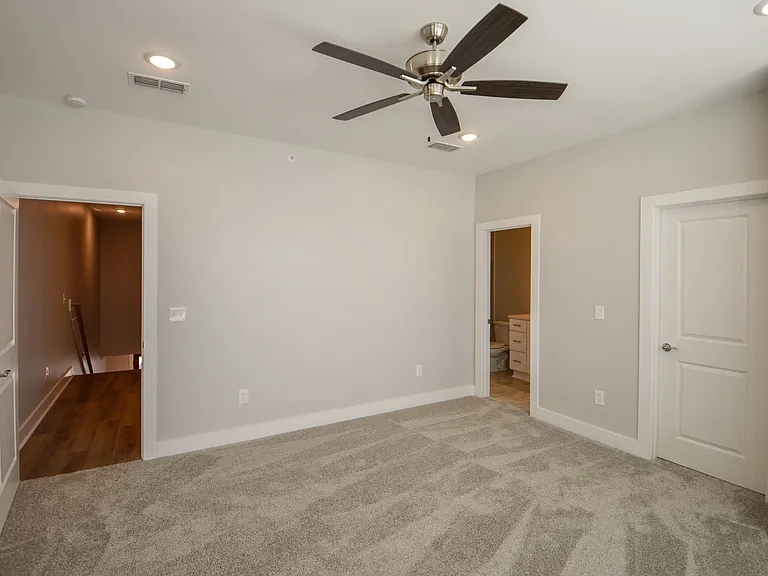 30 Lynn Ln #1002 — Photo 12