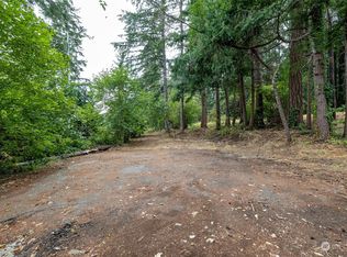 570 Gladwin Rd, Belfair, WA 98528