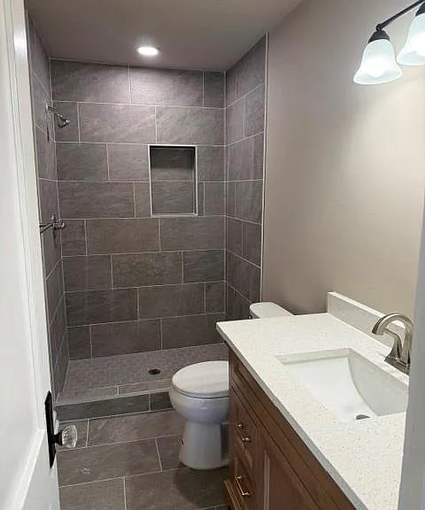 920 Cardinal Dr — Photo 15